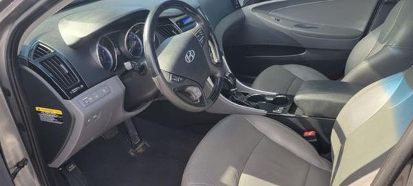 2012 HYUNDAI SONATA