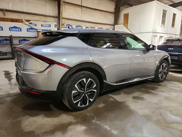 2023 KIA EV6 Light, Wind