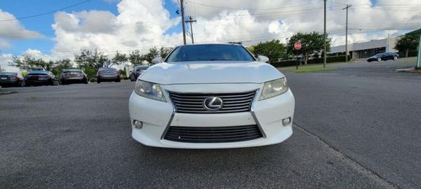 2013 LEXUS ES