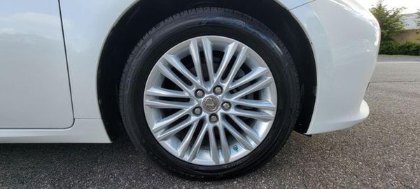 2013 LEXUS ES