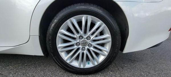 2013 LEXUS ES