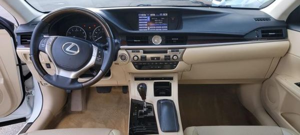 2013 LEXUS ES