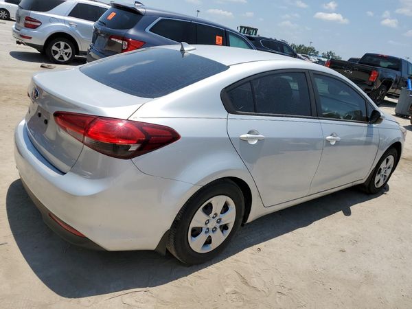 2018 KIA FORTE