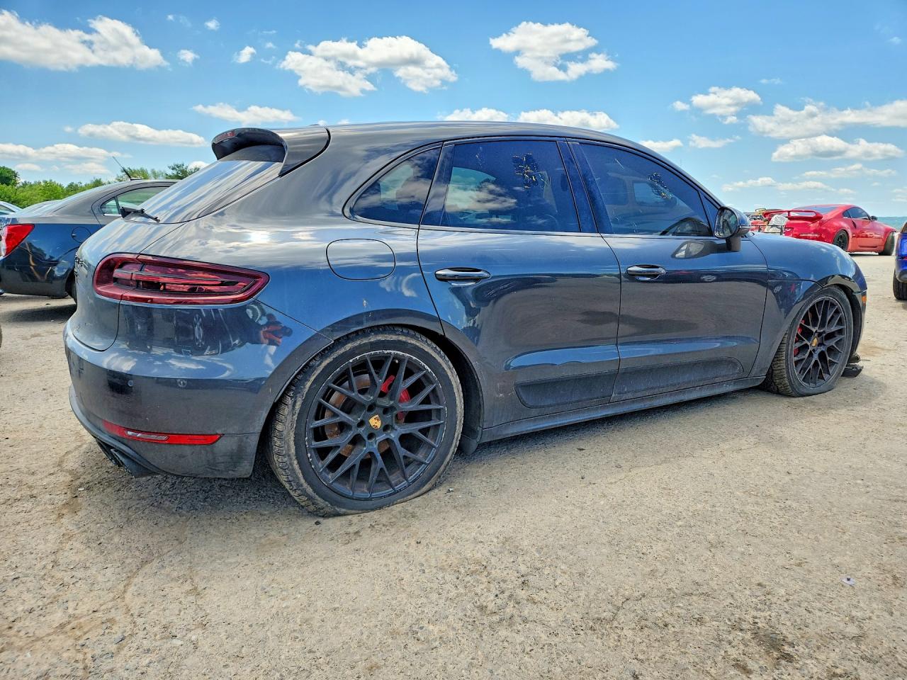 2017 PORSCHE MACAN
