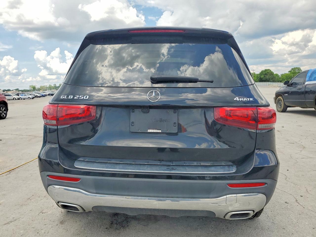 2020 MERCEDES-BENZ GLB GLB250-4M