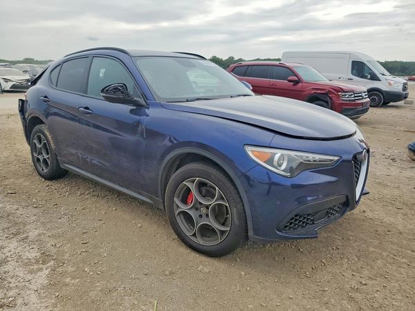 2018 ALFA ROMEO STELVIO TI AWD
