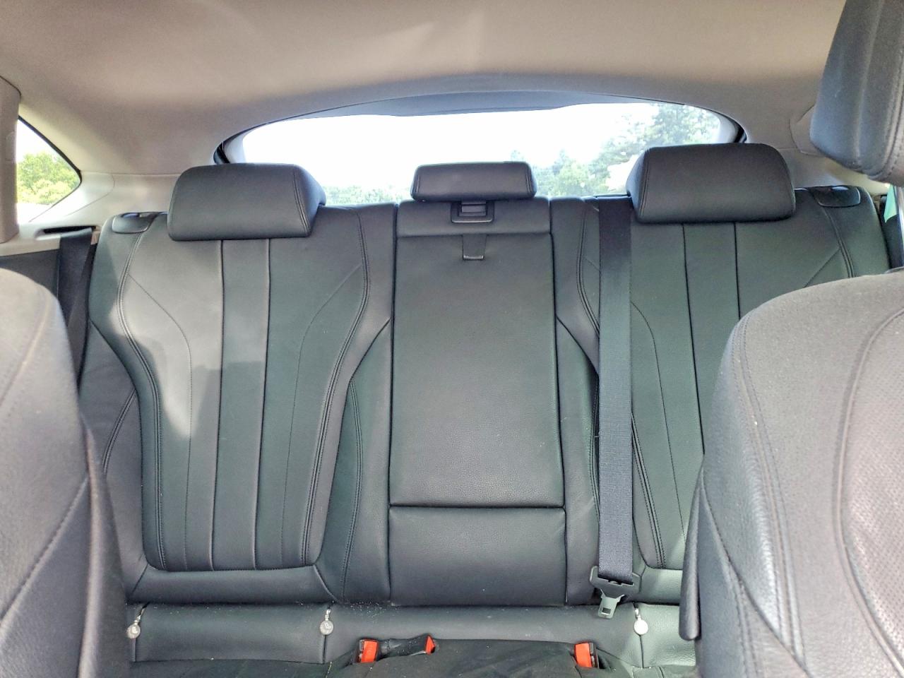 2015 BMW X6 xDrive35i