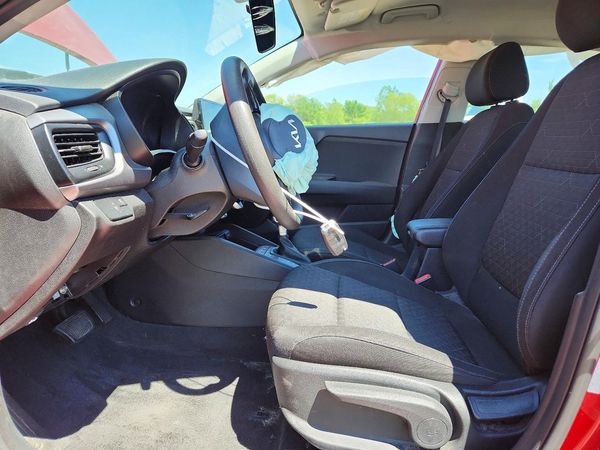 2022 KIA RIO LX, S