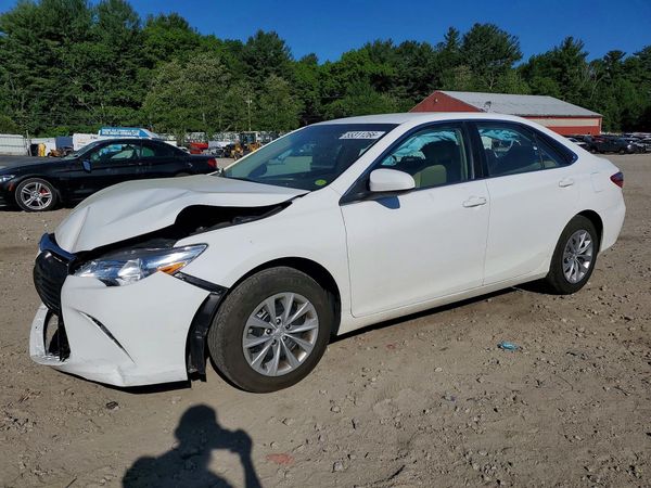 2017 TOYOTA CAMRY