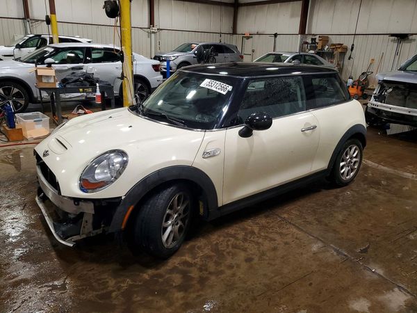 2015 MINI COOPER