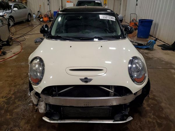 2015 MINI COOPER