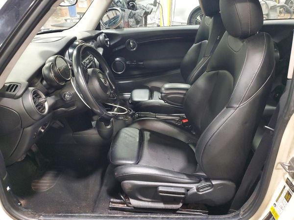 2015 MINI COOPER