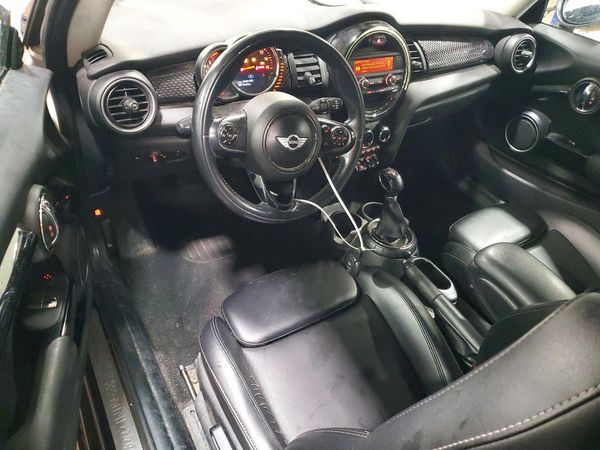 2015 MINI COOPER