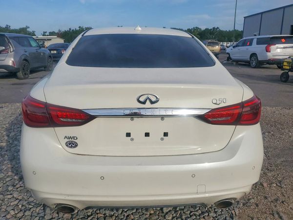 2021 INFINITI Q50 LUXE