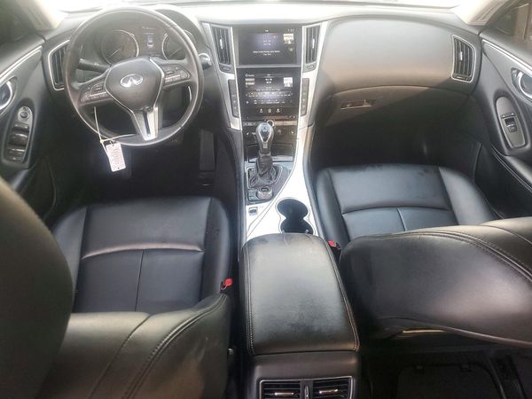 2021 INFINITI Q50 LUXE