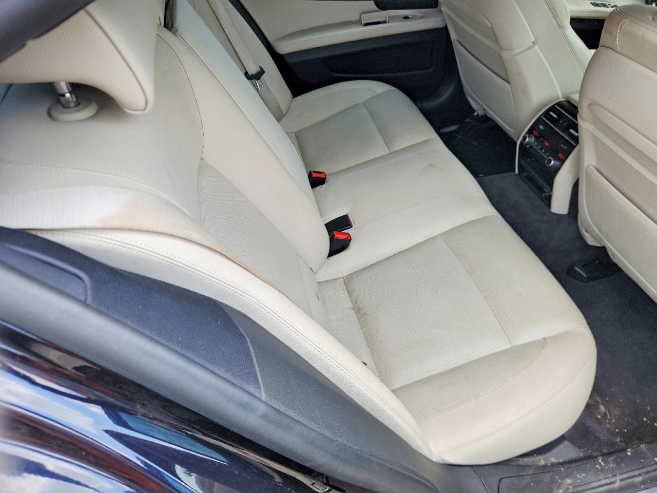 2015 BMW 740