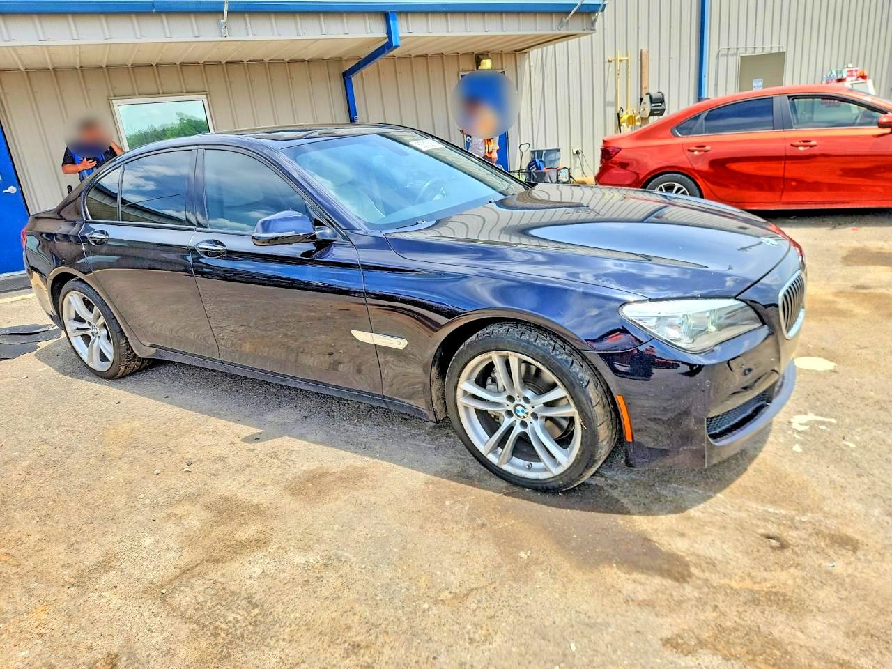 2015 BMW 740