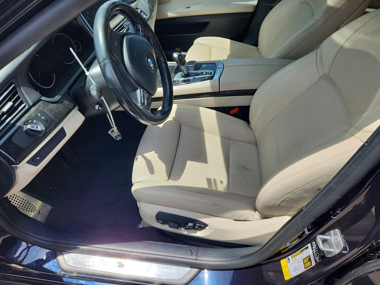 2015 BMW 740