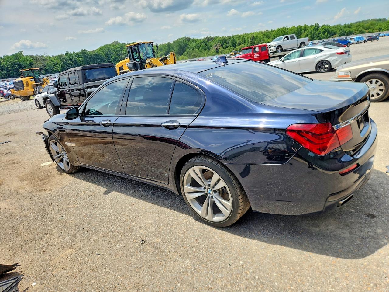 2015 BMW 740