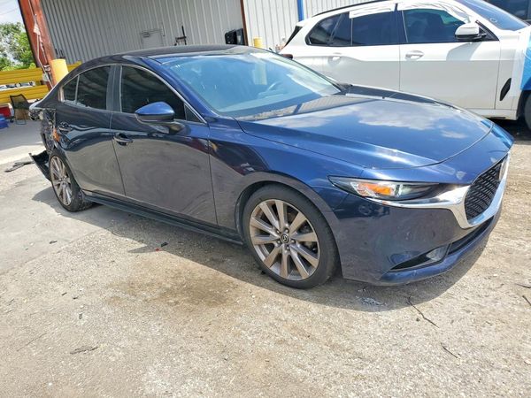 2019 MAZDA 3