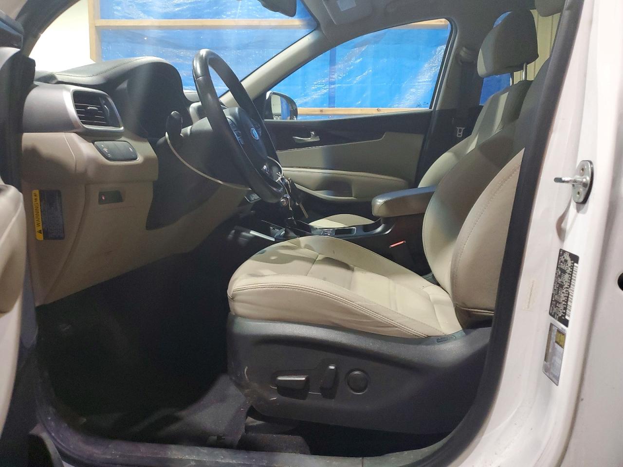 2017 KIA SORENTO L, LX
