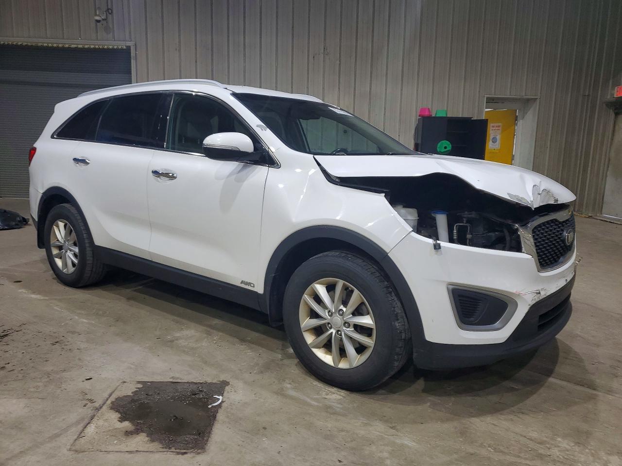 2017 KIA SORENTO L, LX