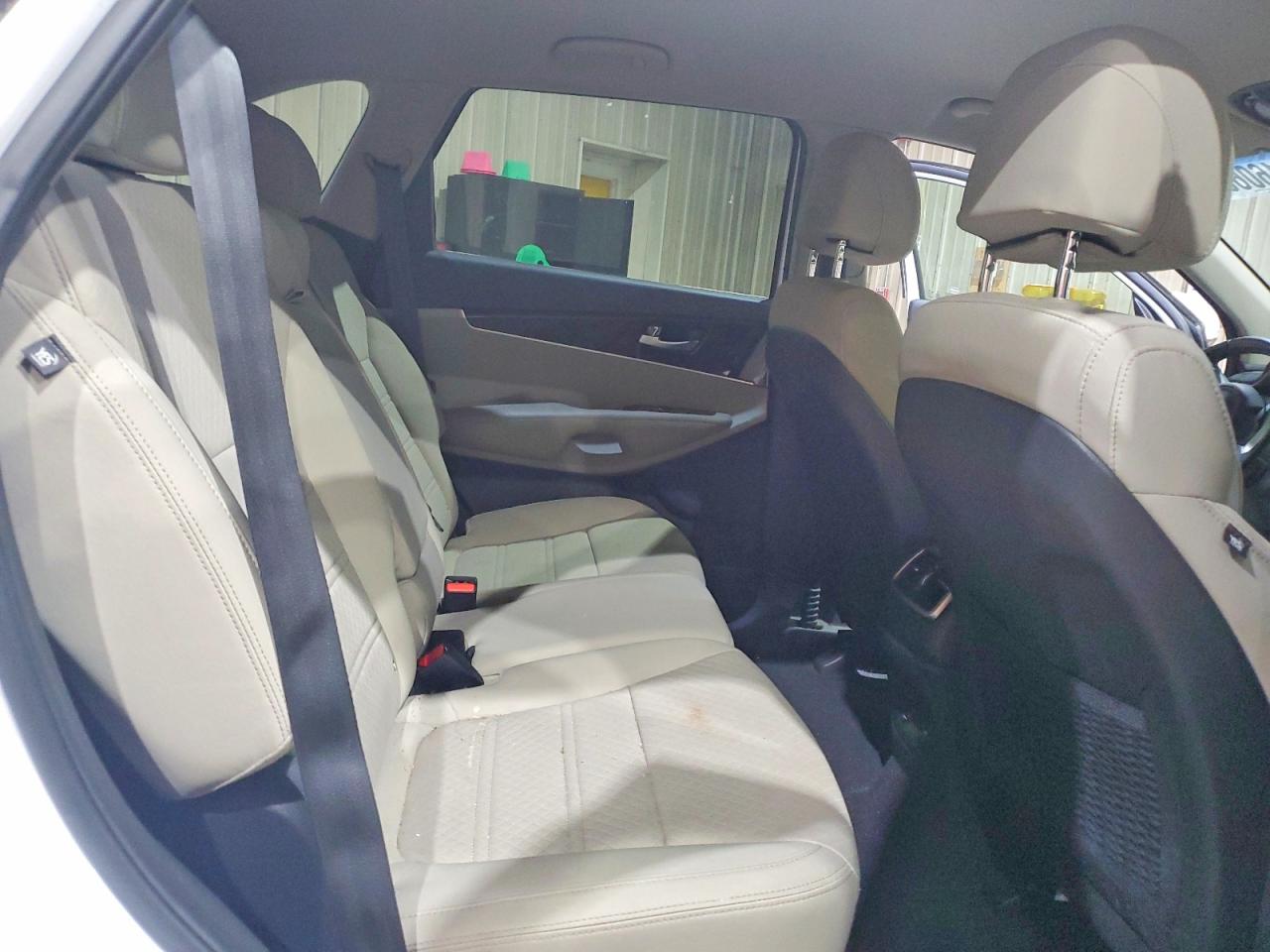 2017 KIA SORENTO L, LX