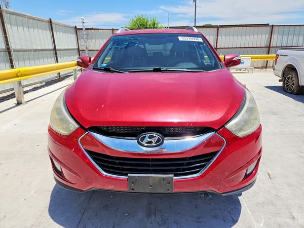 2015 HYUNDAI TUCSON GLS (Middle)