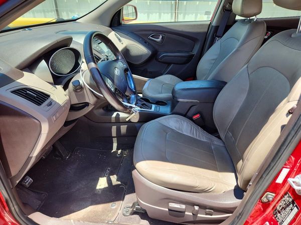 2015 HYUNDAI TUCSON GLS (Middle)