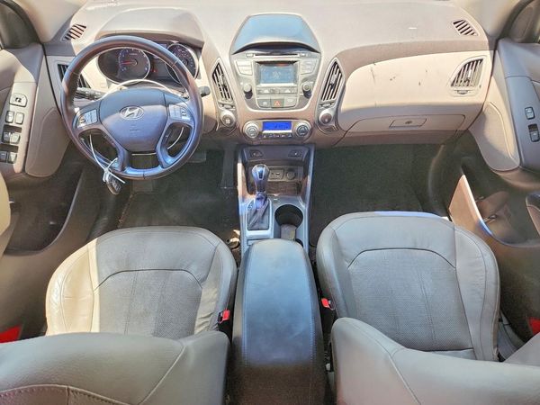 2015 HYUNDAI TUCSON GLS (Middle)
