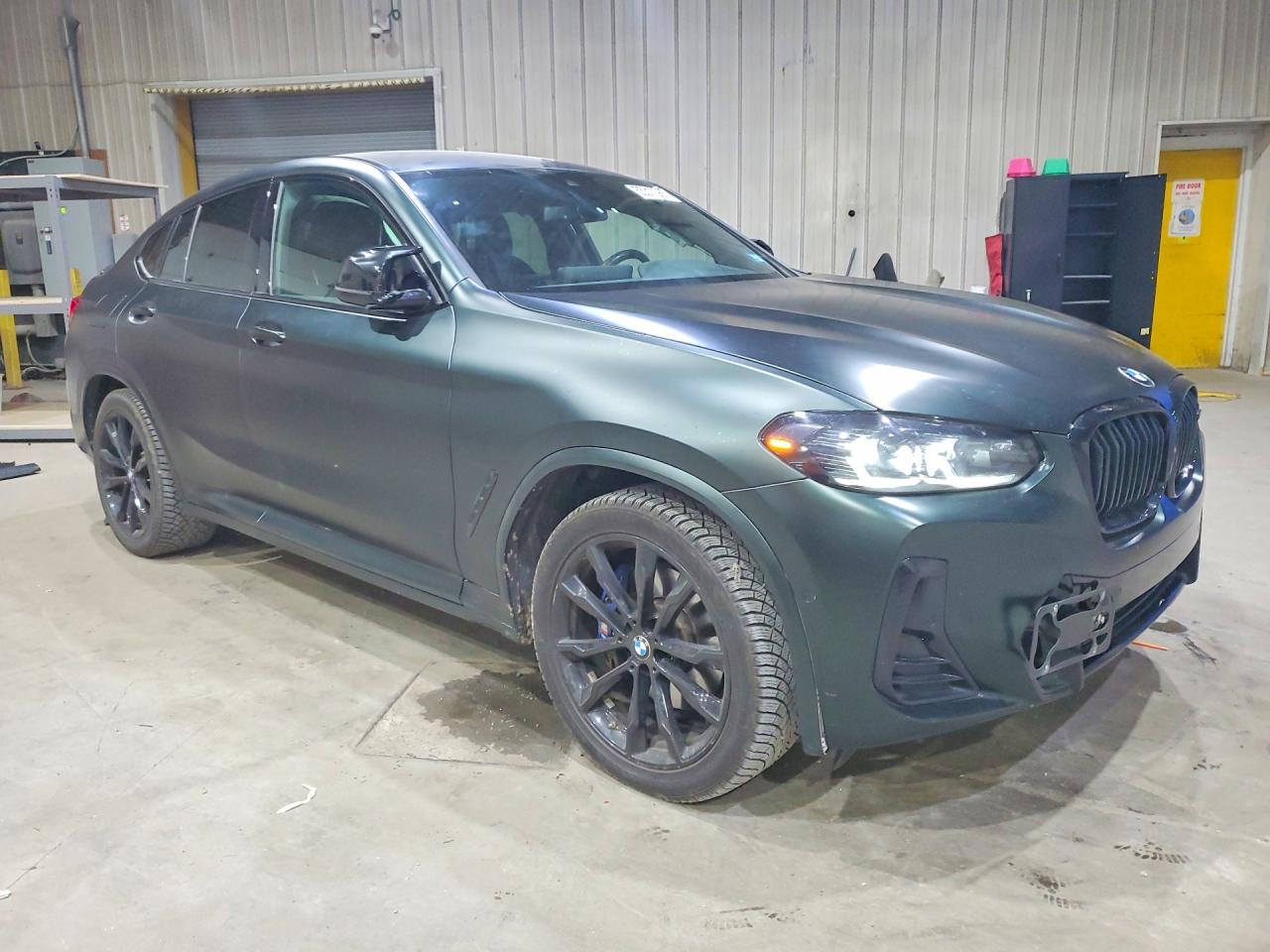 2023 BMW X4 M40i