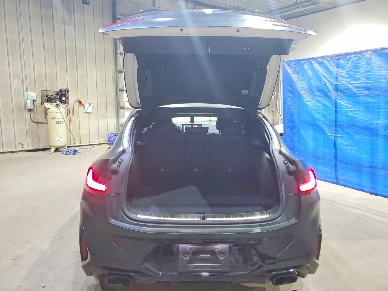 2023 BMW X4 M40i