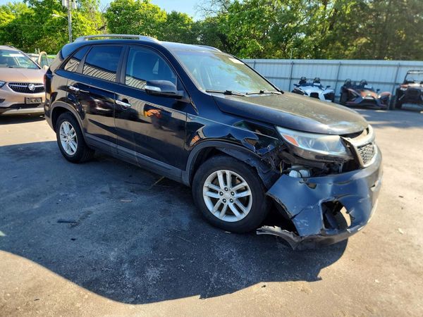 2014 KIA SORENTO Base/ LX