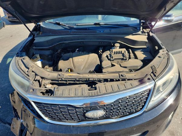 2014 KIA SORENTO Base/ LX