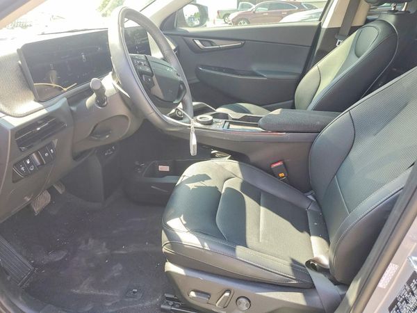 2025 KIA EV6