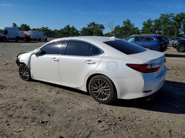 2018 LEXUS ES