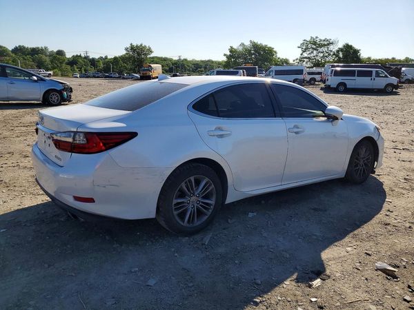 2018 LEXUS ES