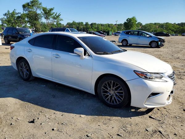 2018 LEXUS ES