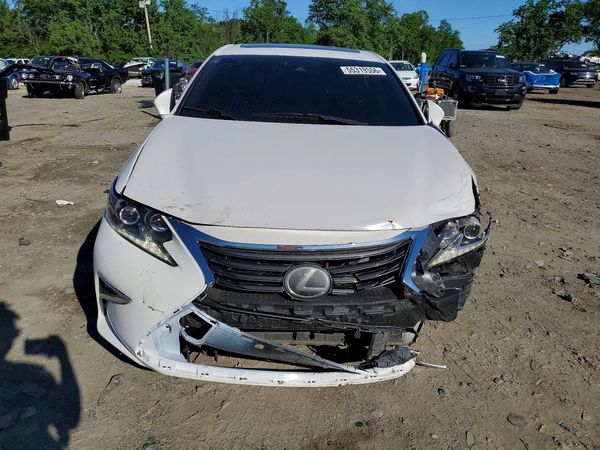 2018 LEXUS ES