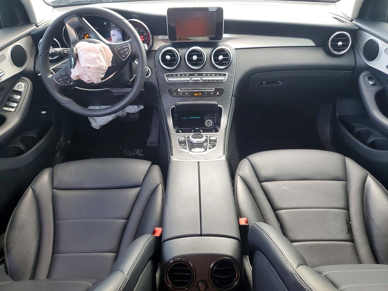 2019 MERCEDES-BENZ GLC GLC300