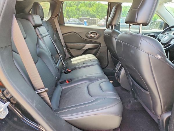 2019 JEEP CHEROKEE LIMITED 4X4