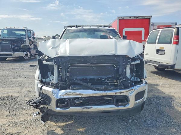 2020 RAM 5500 REG CAB CHASSIS
