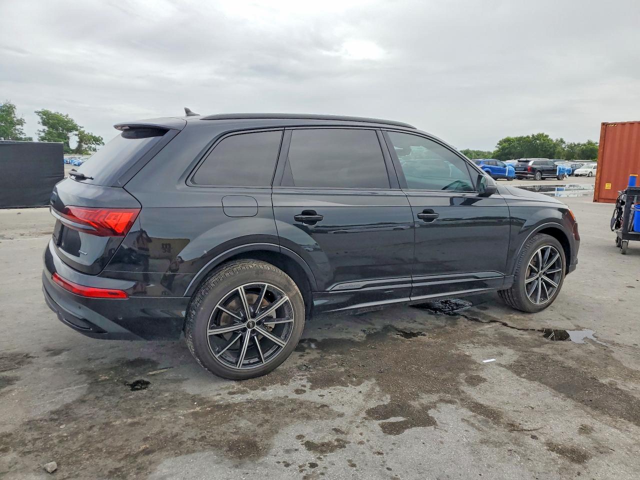 2023 AUDI Q7 quattro Prestige