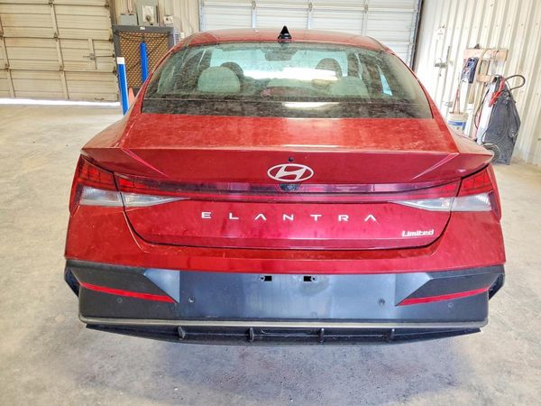 2024 HYUNDAI ELANTRA Limited