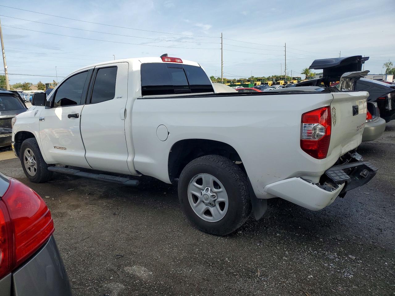 2021 TOYOTA TUNDRA SR5 grade