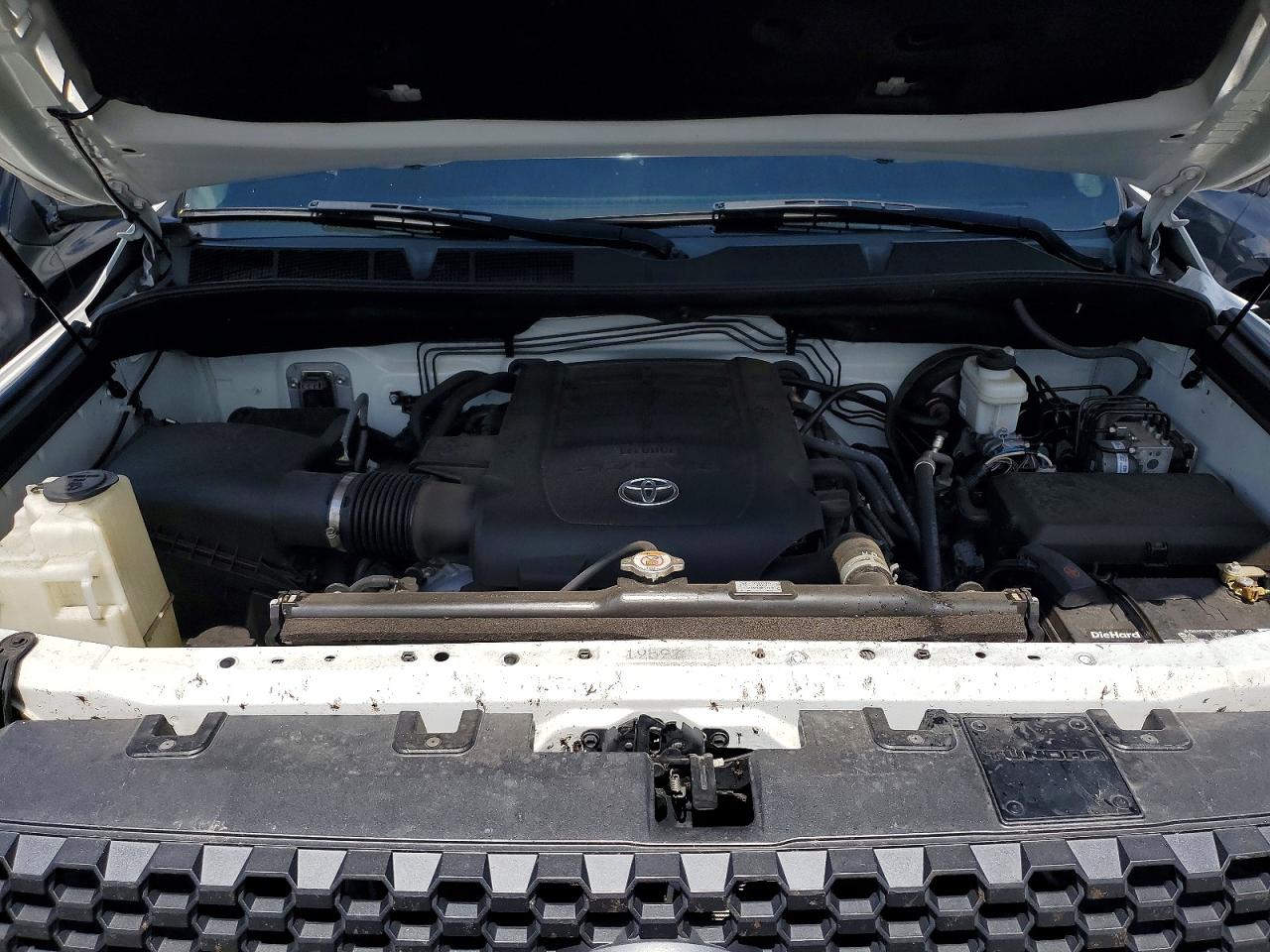 2021 TOYOTA TUNDRA SR5 grade