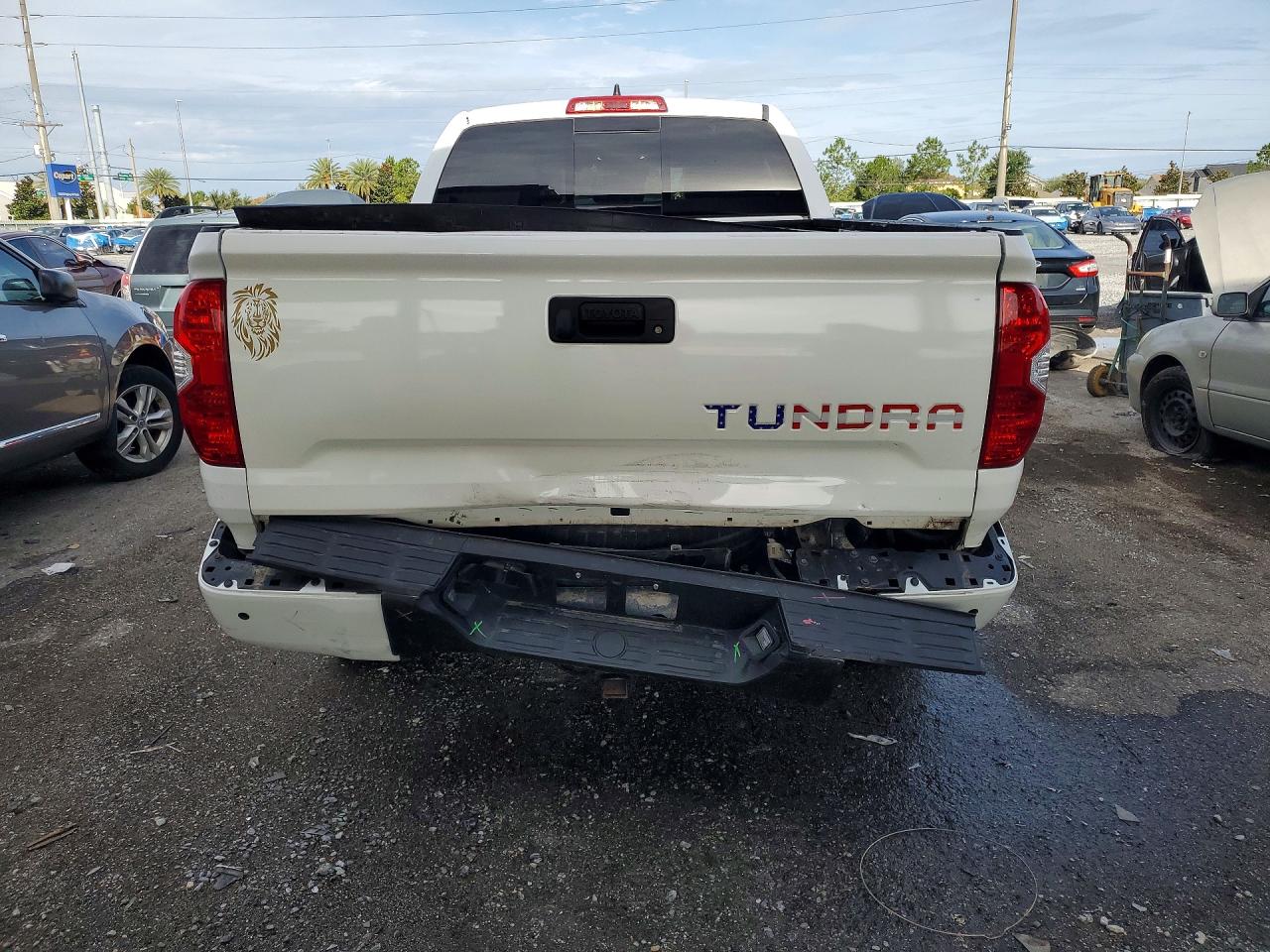 2021 TOYOTA TUNDRA SR5 grade