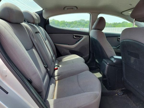 2015 HYUNDAI ELANTRA GLS(Middle)