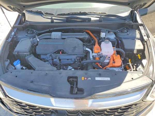 2025 KIA SPORTAGE SX-Prestige (SX-P) — Engine bay