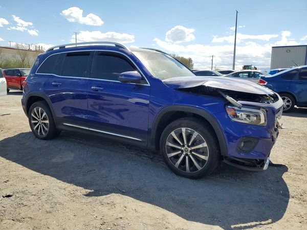 2023 MERCEDES-BENZ GLB GLB250